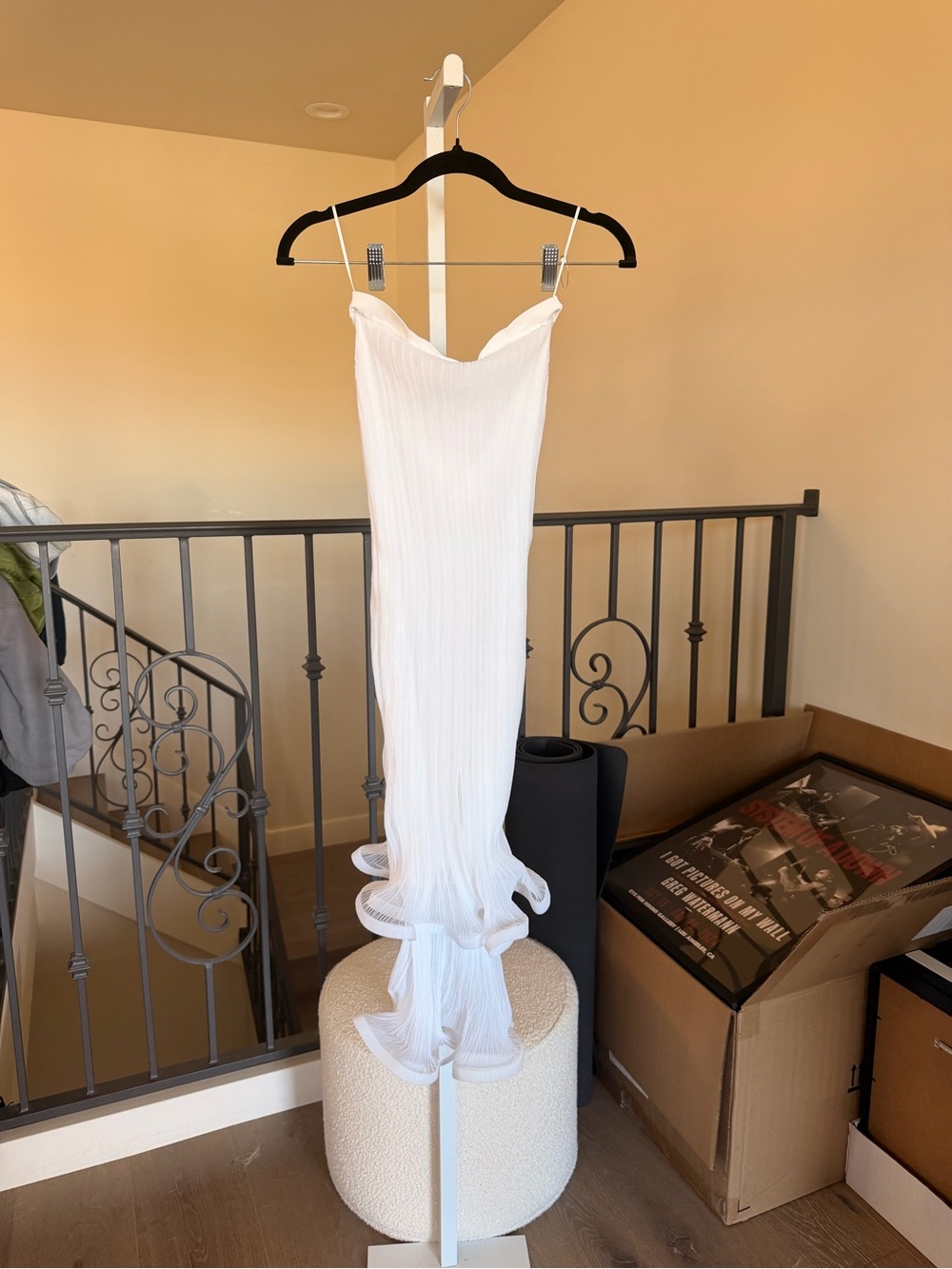 SIMKHAI Kelso Skirt in White size medium - Picture 3 of 7